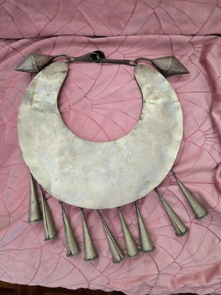 Cuadro Collar antiguo. Joya étnica Hmong-collar Mi