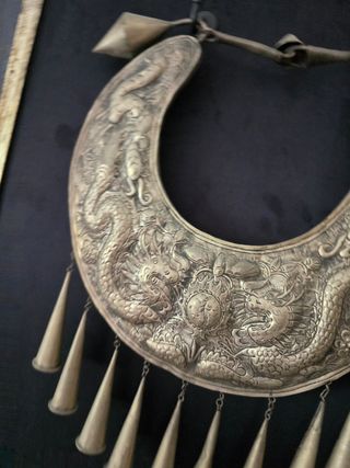 Cuadro Collar antiguo. Joya étnica Hmong-collar Mi