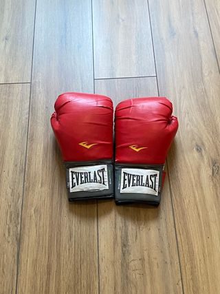 Saco boxeo OutShock - Soporte
regalo guantes