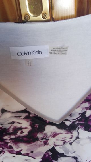 Blusa CalvinKlein 1uso 