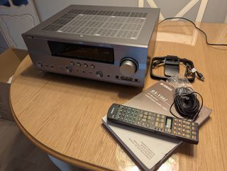 Receptor AV Yamaha RX-V661 plateado