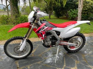 Honda CRF CRE 250R - Enduro - 4 Tiempos - 2014