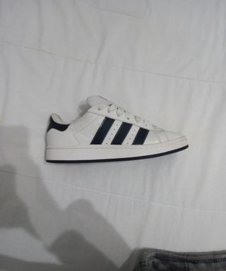 Zapatillas Adidas Campus - Blancas y Azules
