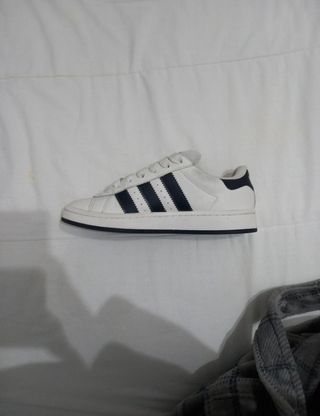 Zapatillas Adidas Campus - Blancas y Azules