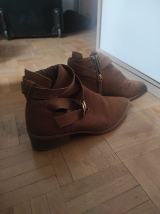 Botines Stradivarius marrones