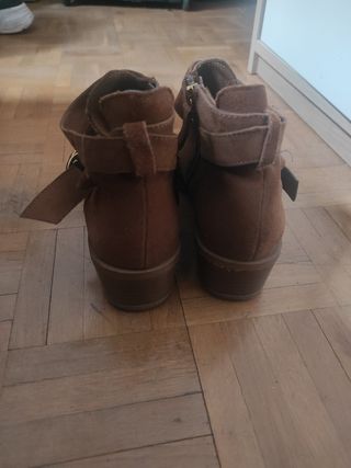 Botines Stradivarius marrones