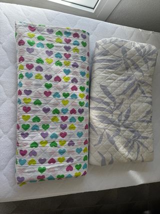 Dos colchas para cama individual - multicolor