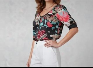 Blusa satén estampada negra, S.