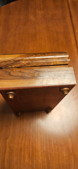 Scatola antica in legno