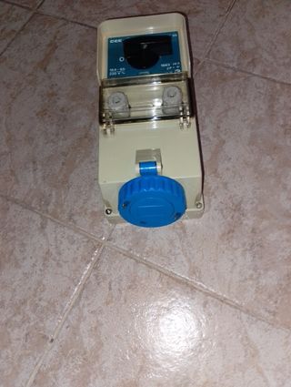 Quadro elettrico CEE IP55 16A