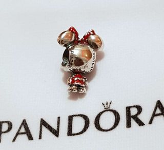 Charm Disney Minnie en plata.