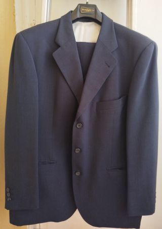 Traje negro XL (56)