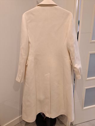 Abrigo Zara blanco talla M