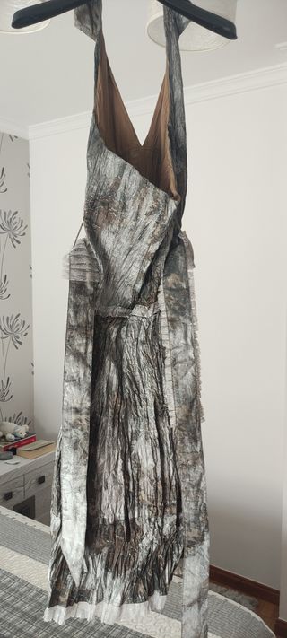 Vestido fiesta gris plata