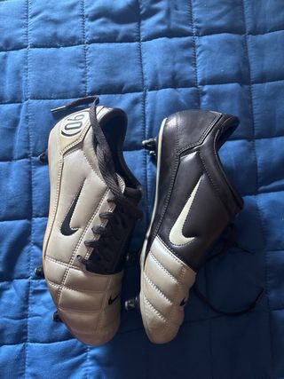 Scarpe Calcio Nike Total90 - Bianche e Nere