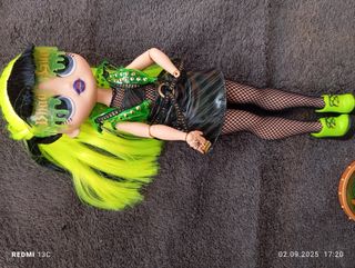 Muñeca LOL Glam Rock + Batería
