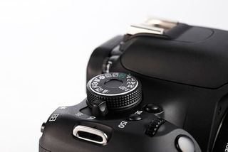 Canon EOS 600D + Objetivo 17-85mm + Flash Metz 52