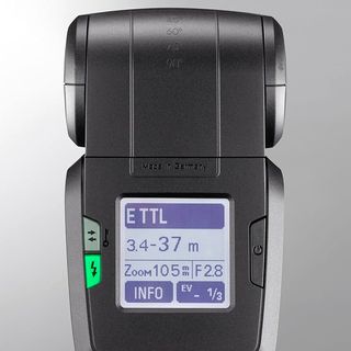 Canon EOS 600D + Objetivo 17-85mm + Flash Metz 52