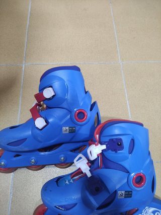 Patines Oxelo 4 ruedas ajustables.
