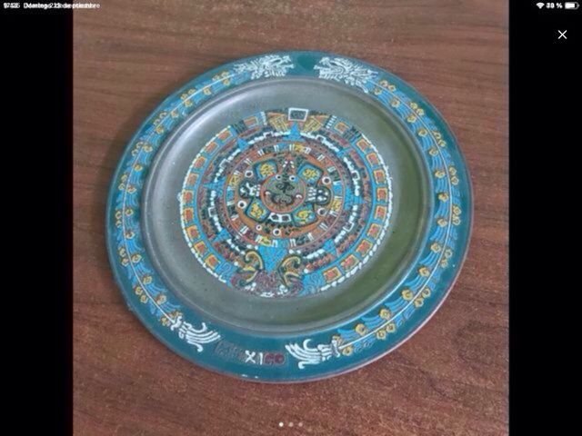 Plato Azteca decorativo