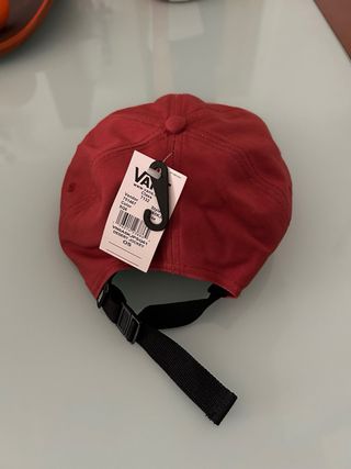 Gorra Vans roja