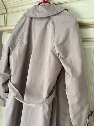 Gabardina beige pimkie