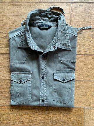 Camicia verde militare – effetto vintage