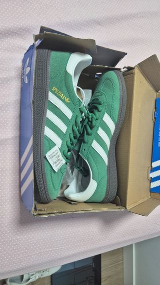 Zapatillas Adidas Spezial Verde. Talla 43