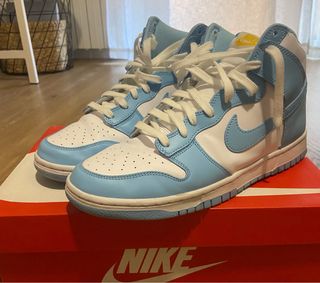 3 pares de bambas Nike y Jordan