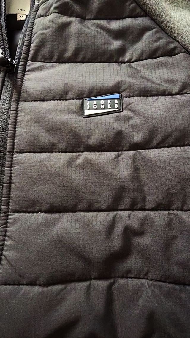 Chaqueta Jack&Jones gris-negra