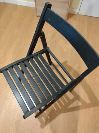 Silla plegable negra madera