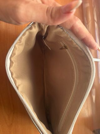 Bolso de mano plateado