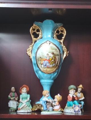 Set di statuine in porcellana vintage