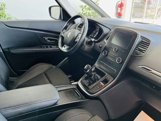 Renault Scénic 1.5 DCI 110 CV 