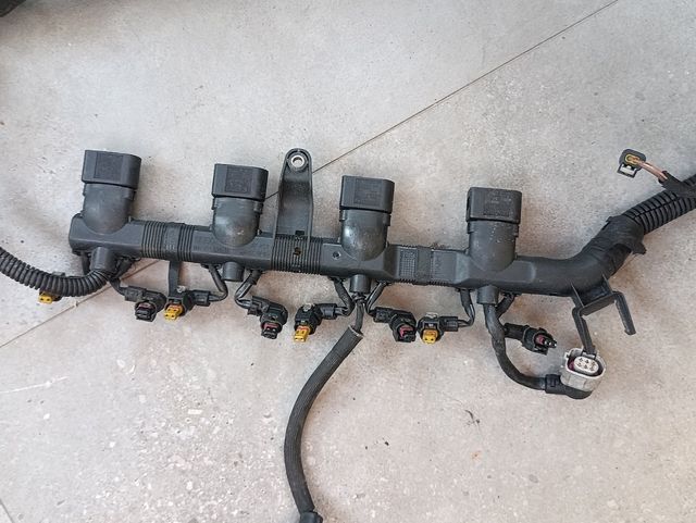 CENTRALITA MOTOR CON CABLEADO AUDI REF: 8K2907115S