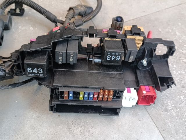 CENTRALITA MOTOR CON CABLEADO AUDI REF: 8K2907115S