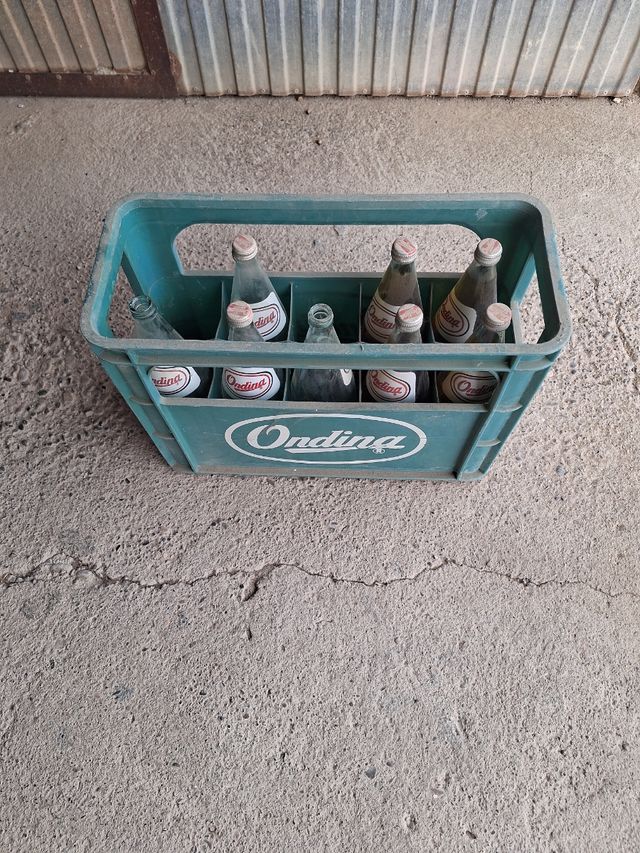Caja 10 botellas Ondina antiguas