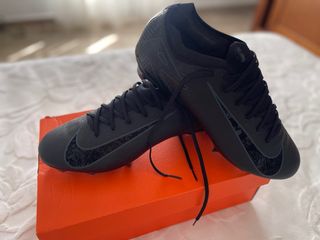 Botas tacos Nike Fútbol - Negras