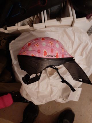 Casco niña flores