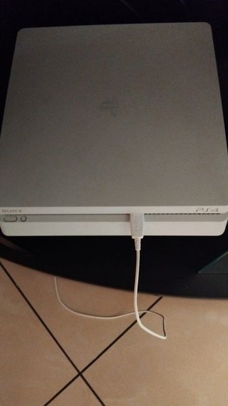 PS4 (PlayStation 4) bianca 