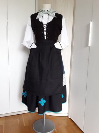 Traje BASERRITARRA-NESKA"135 euros"