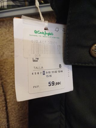 Abrigo niño verde oliva, talla 8 . Tipo Barbour . 