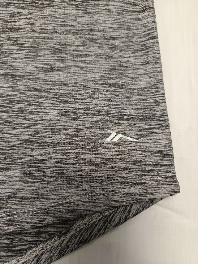 Camiseta Tenth Sport gris