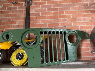 Calandra Jeep Comando Verde