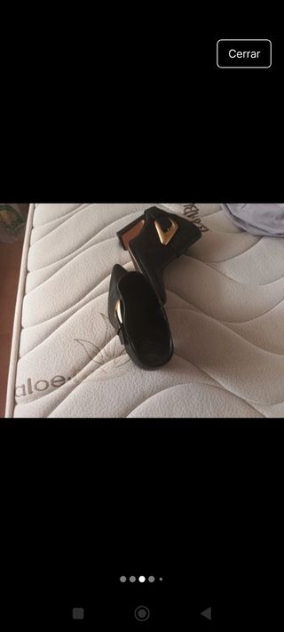 Tacones Vince Camuto negros, talla 37