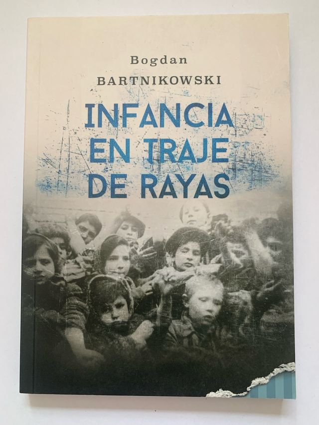 Infancia En Traje De Rayas