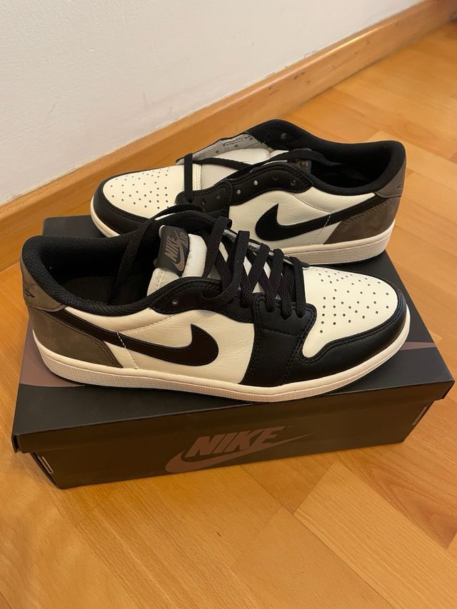 Air Jordan 1 Retro Low OG Mocha