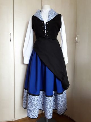 Traje BASERRITARRA-NESKA "135 euros"