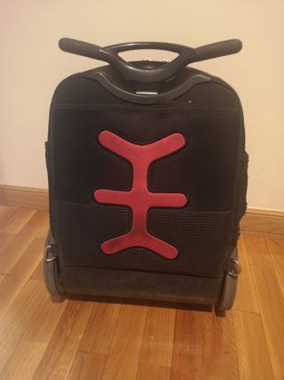 Mochila escolar con ruedas