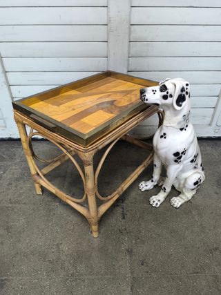 Mesa rattan vintage con bandeja. 